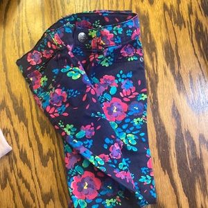 Sz 8 the children’s place stretch pants purple flowers beggings denim